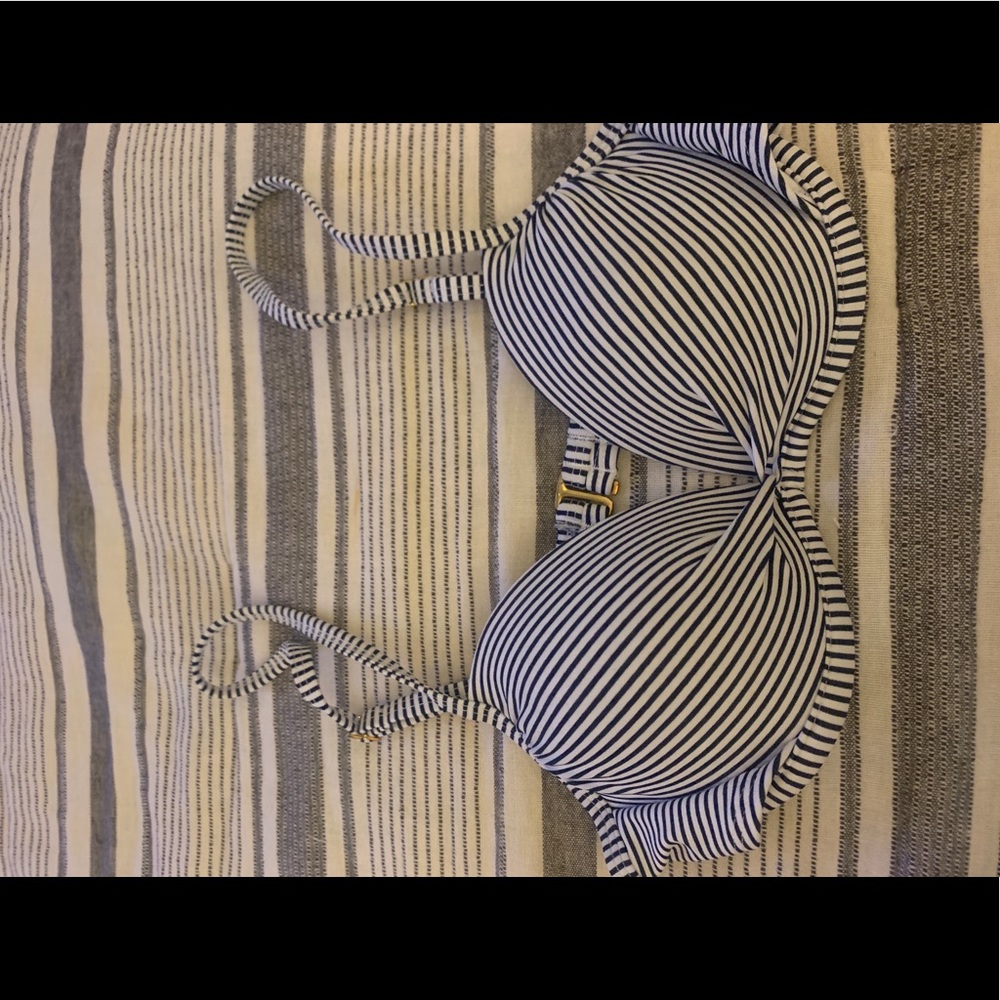 Xhilaration bikini top